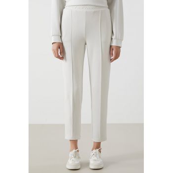 Pantaloni de trening crop