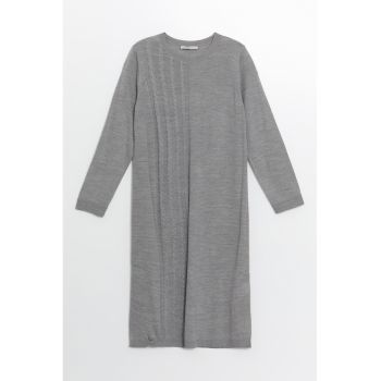 Rochie tricotata cu croiala dreapta