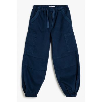 Pantaloi cargo cu croiala conica