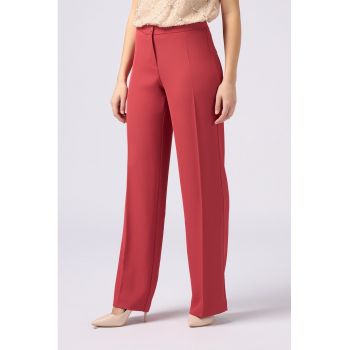 Pantaloni cu croiala ampla si talie inalta