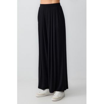 Pantaloni cu croiala ampla