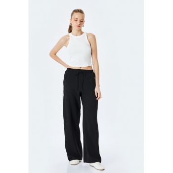 Pantaloni de trening uni cu croiala relaxed-fit