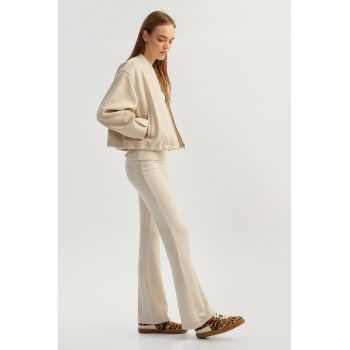Pantaloni lungi cu model uni si croiala ampla