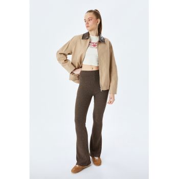 Pantaloni lungi cu model uni si croiala ampla