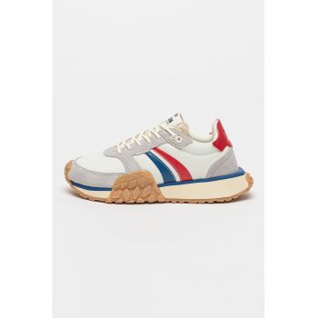Pantofi sport cu aspect contrastant