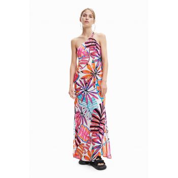 Rochie cu model si slit lateral pentru plaja