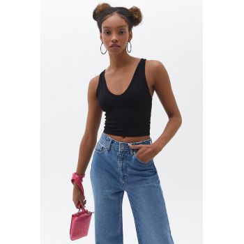 Top crop cu model uni
