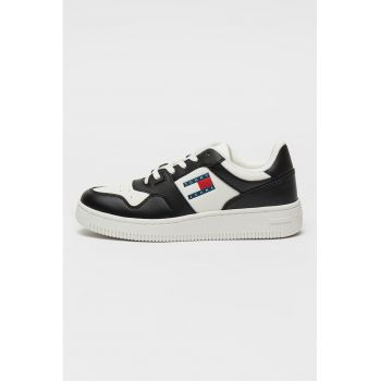 Pantofi sport cu segment perforat Retro