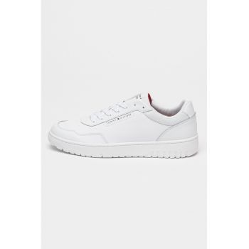 Pantofi sport cu segmente din piele