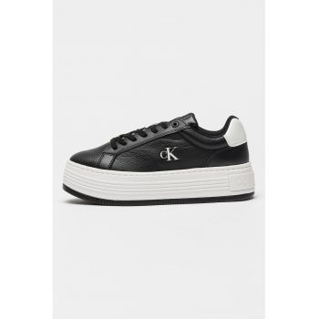 Pantofi sport cu talpa flatform si sireturi