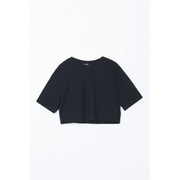 Tricou crop cu decolteu la baza gatului