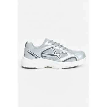 Pantofi sport cu model si sireturi