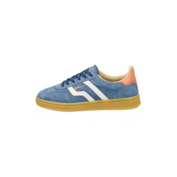 Pantofi sport de piele intoarsa cu detalii contrastante