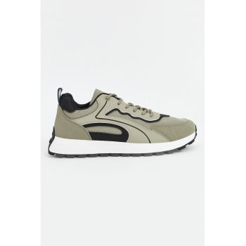 Pantofi sport de plasa cu garnituri sintetice