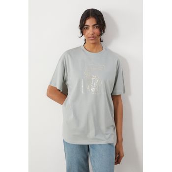 Tricou lejer cu imprimeu grafic