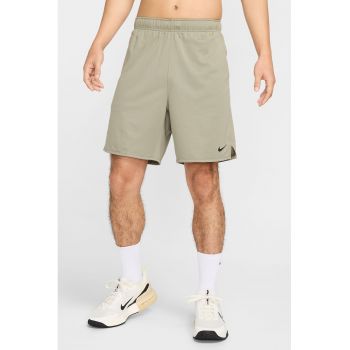 Pantaloni scurti cu buzunare oblice si tehnologie Dri-FIT - pentru antrenament