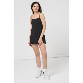 Rochie cu decolteu patrat pentru fitness