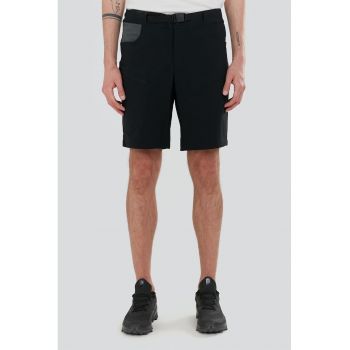 Pantaloni cu buzunare - adecvati pentru drumetii si trekking