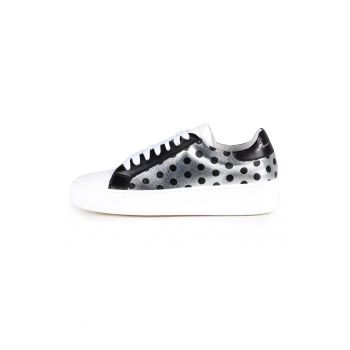 Pantofi sport din piele cu model cu buline