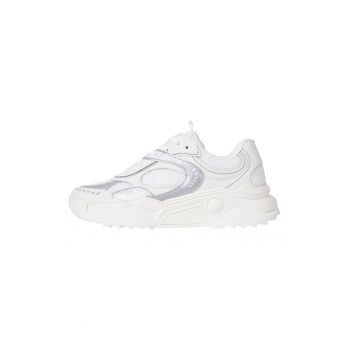 Pantofi sport cu aspect masiv si insertii de plasa
