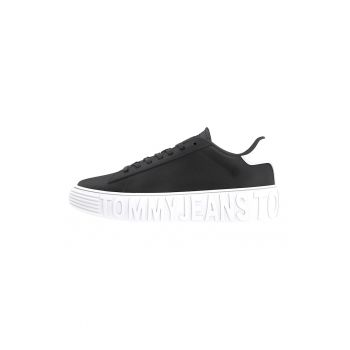 Pantofi sport din piele cu logo in relief