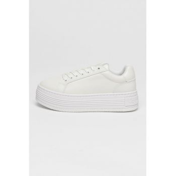 Pantofi sport low-cut din piele cu platforma