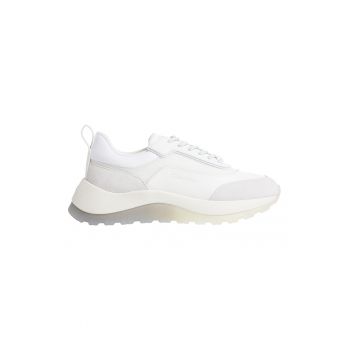 Pantofi sport cu insertii din plasa