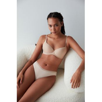 Sutien cu burete si bretele ajustabile Sensation