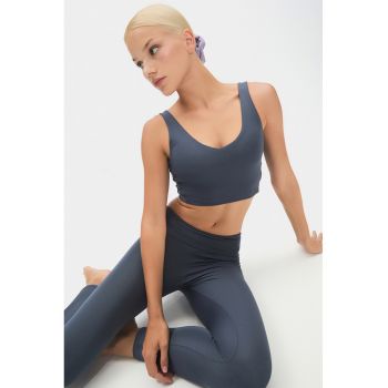 Bustiera sport cu model uni