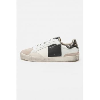 Pantofi sport cu insertii din piele intoarsa cu talpa cu aspect deteriorat