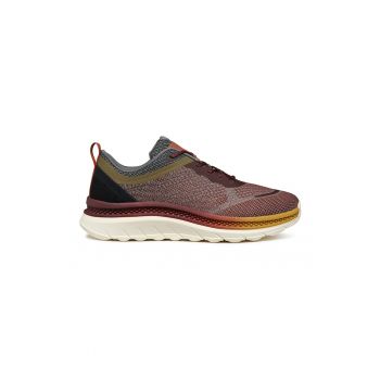 Pantofi sport din plasa tricotata