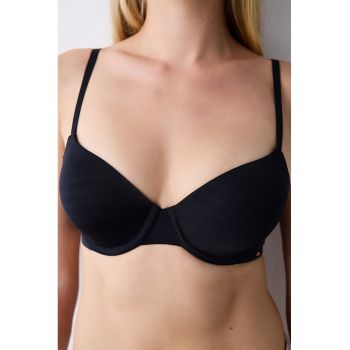 Sutien cu model uni si sustinere metalica