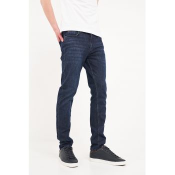 Blugi slim fit cu talie medie
