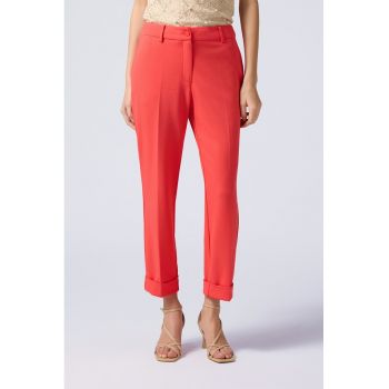 Pantaloni crop cu croiala conica