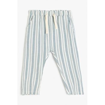 Pantaloni in dungi cu snur