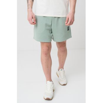 Pantaloni scurti cu talie elastica