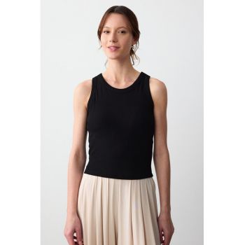 Top slim-fit cu model uni