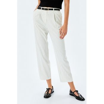 Pantaloni crop cu dungi