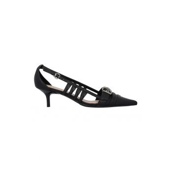 Pantofi de piele cu decupaje