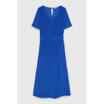 Rochie cu croiala in A si decolteu in V