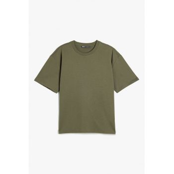 Tricou cu decolteu la baza gatului si maneci cazute