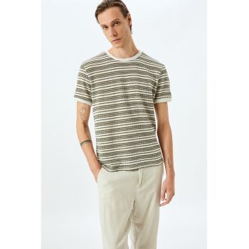 Tricou regular fit in dungi