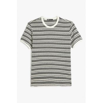 Tricou regular fit in dungi