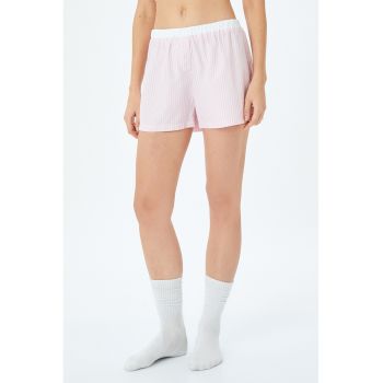 Pantaloni scurti cu dungi si talie elastica