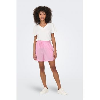 Pantaloni scurti cu model in dungi - snur si buzunare laterale