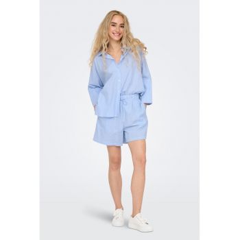 Pantaloni scurti cu model in dungi - snur si buzunare laterale