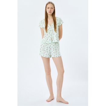 Pijama cu pantaloni scurti cu model cu fructe
