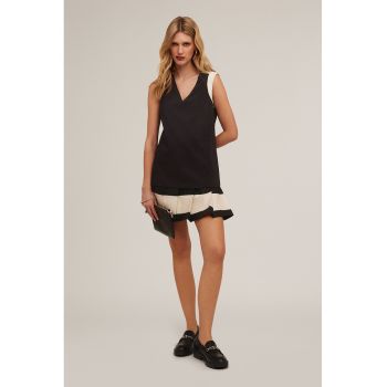 Rochie mini cu model in doua tonuri si decolteu in V