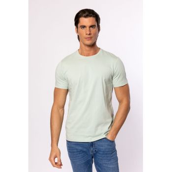 Tricou cu decolteu la baza gatului si model uni Means