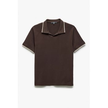 Tricou polo cu detalii contrastante